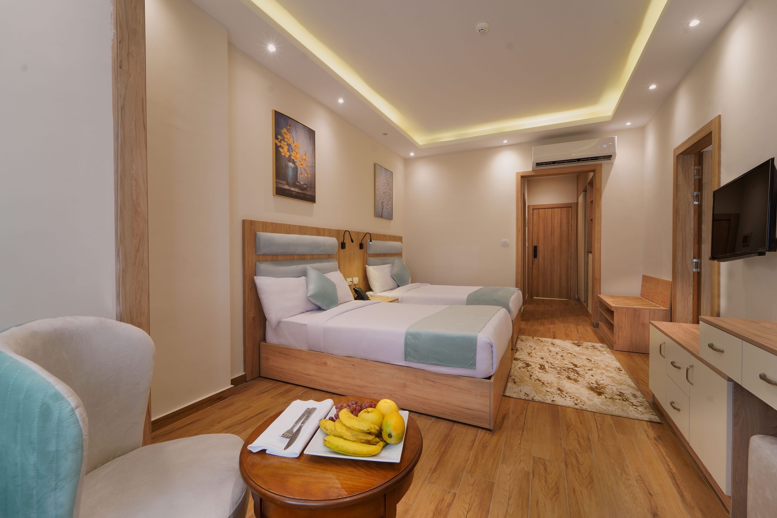 Double bed in Family Suite 2
