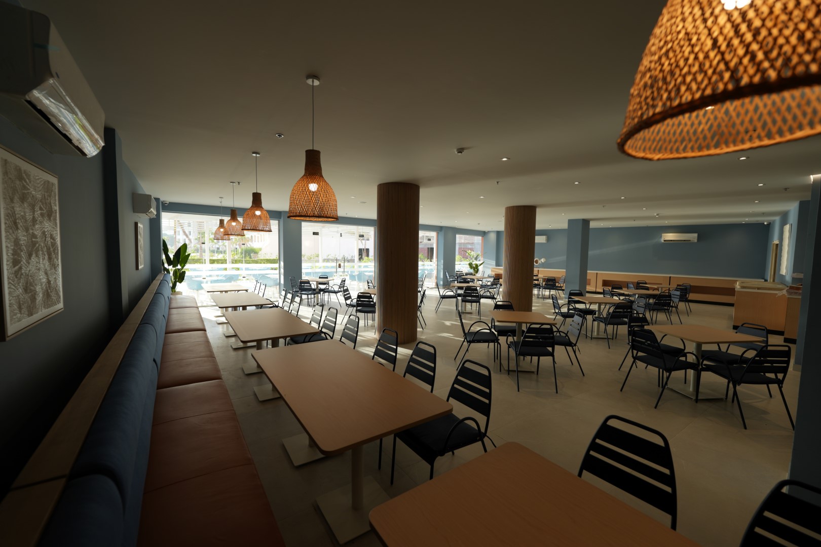 Main restaurant 3 (Large)