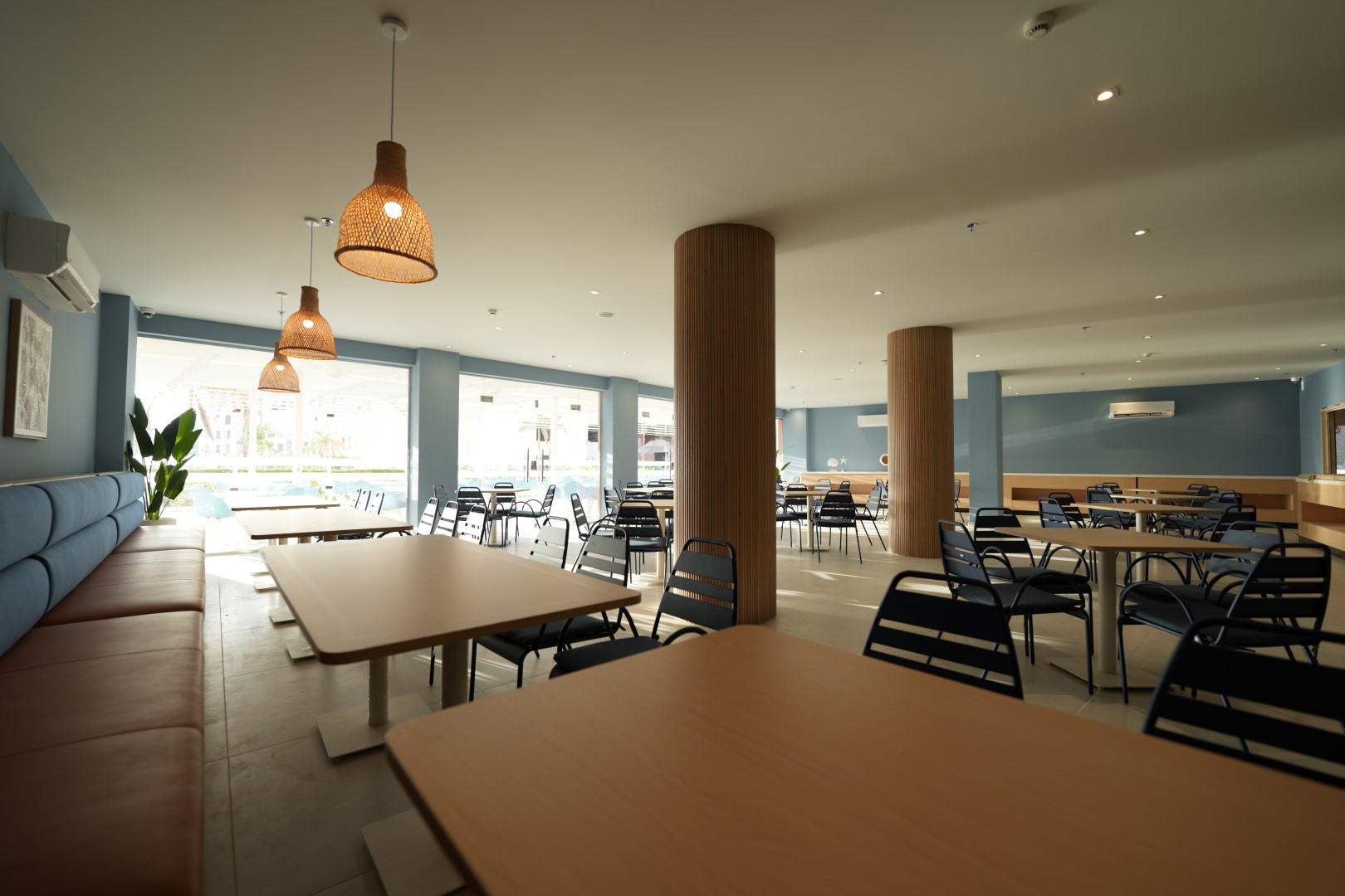 Main restaurant 4 (Large)